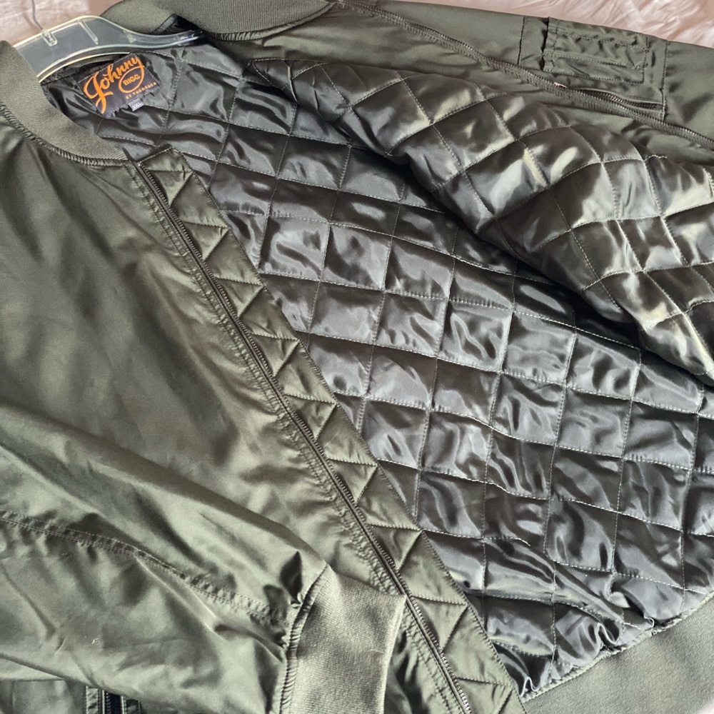 Mens Army Green Bomber jacket. Johnny Bigg. Worn twice. Great condition.